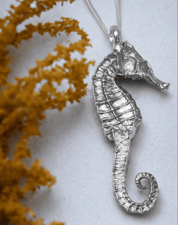 Large Seahorse - Image 7