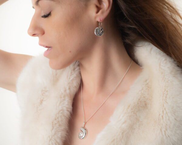Shelly's Drift Earrings - Image 2