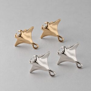 Manta Studs