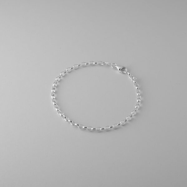 Oval Belcher Bracelet