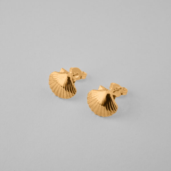 Clam Shell Studs - Image 4
