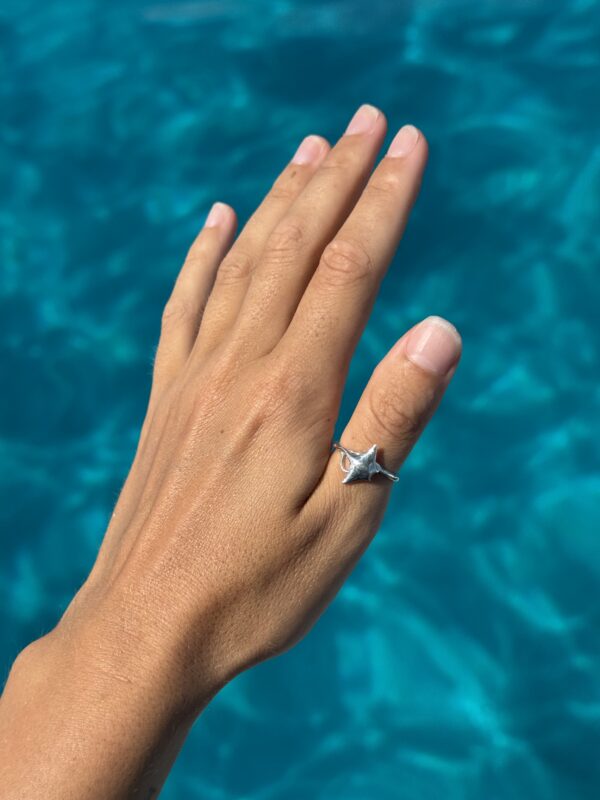Manta Ray Ring - Image 5