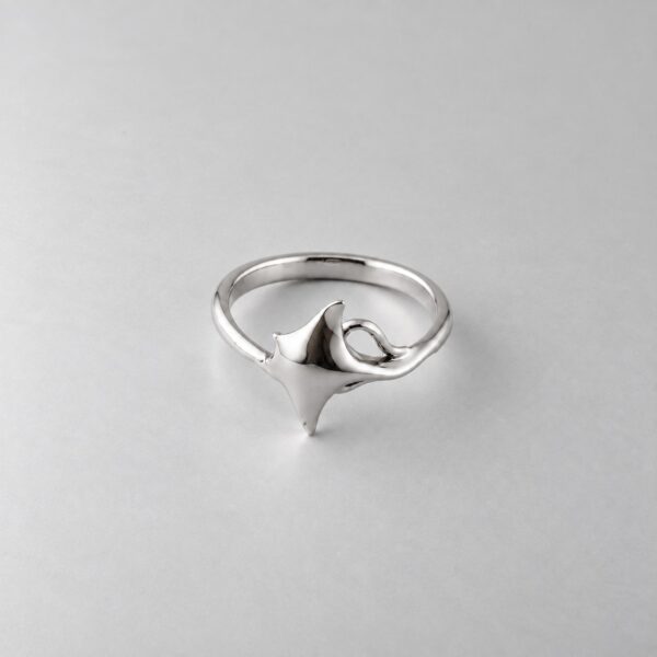 Manta Ray Ring